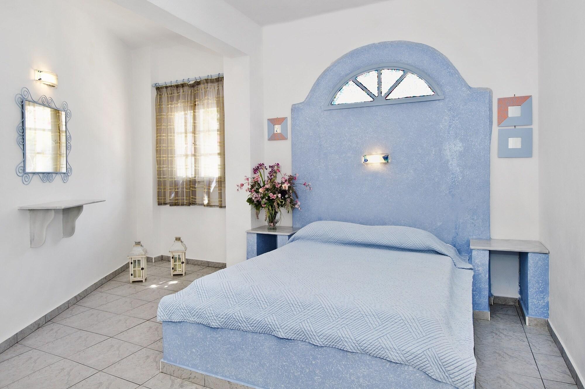 Paradise Resort Akrotiri  Room photo