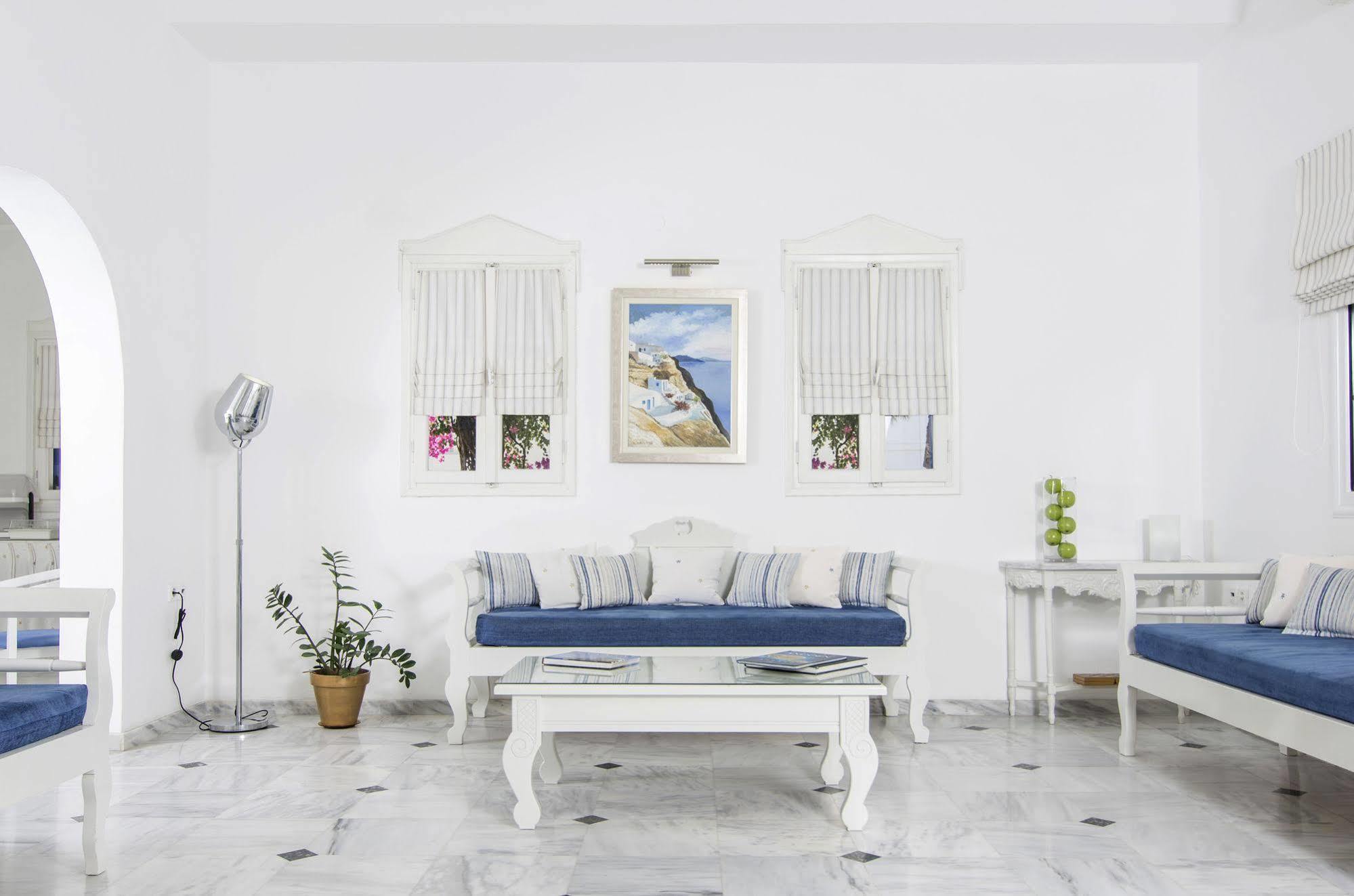 Paradise Resort Akrotiri  Room photo